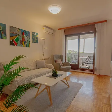 Apartment Large Stylish Ankica,free Public Parking *