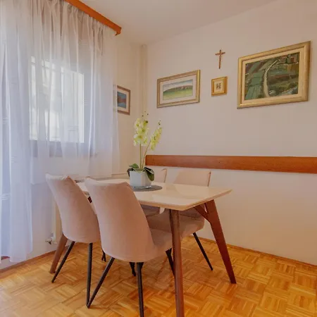 Large Stylish Ankica,free Public Parking * Split